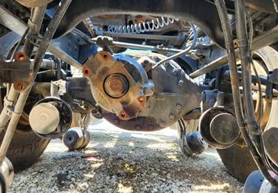 Paccar MV2014P3 Complete Axle-Front Rears for a 2023 Peterbilt 579
