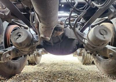 Paccar MV2014P3 Complete Axle-Front Rears for a 2021 Kenworth T880