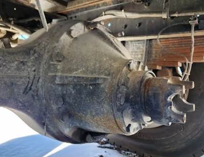 Dana 19060S Rear Differential for a 2003 Chevrolet C7500