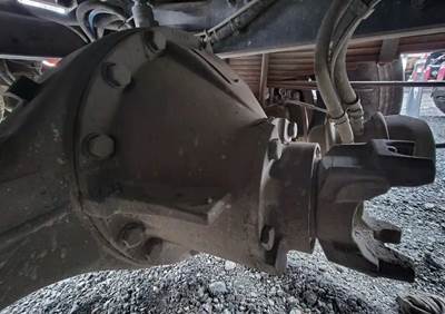 Dana 21060S Rear Differential for a 2018 Ford F-750