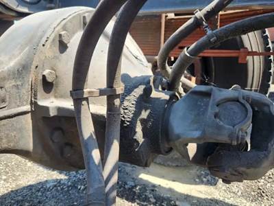 Dana 21060S Rear Differential for a 1997 Volvo FE