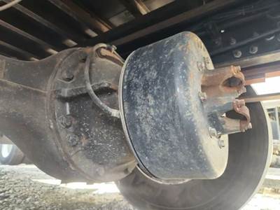 Dana 21060S Rear Differential for a 2018 Ford F-750