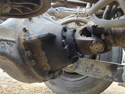 Dana DSH40P Rear Differential for a 2011 Kenworth T800