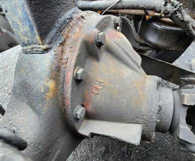 Dana DSP40 Rear Differential for a 2003 Kenworth W900