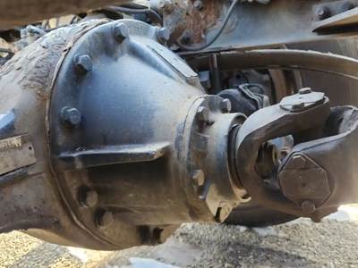 Dana DSP40 Rear Differential for a 2015 Kenworth T680