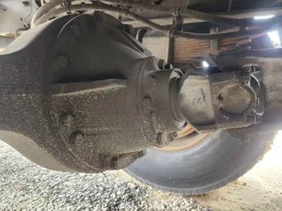 Dana DSP41 Rear Differential for a 2017 Peterbilt 348