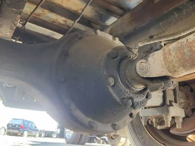 Dana N175 Rear Differential for a 1999 International 4700