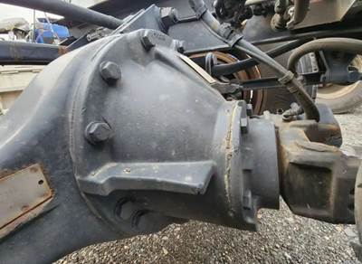 Dana Rear Differential for a 2018 Peterbilt 220