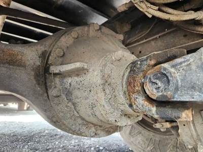 Dana P20060 Rear Differential for a 2016 Kenworth K370