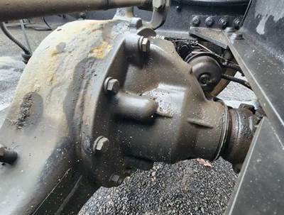 Dana R40-155 Rear Differential for a 2018 Peterbilt 579