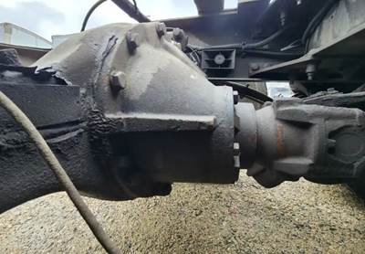 Dana RSP40 Rear Differential for a 2013 Peterbilt 386