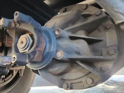 Dana S17-140 Rear Differential for a 2023 Kenworth T280