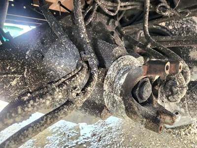 Dana S21-170 Rear Differential for a 2007 Peterbilt 330