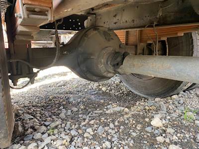 Dana 19060S Rear Differential for a 2005 GMC C7500