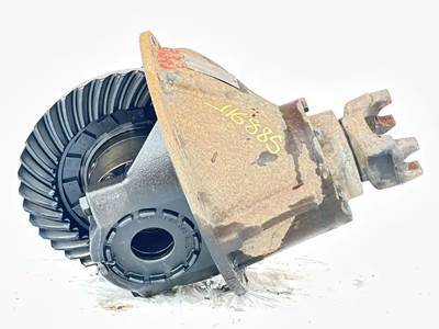 Dana 19060S Rear Differential for a 2007 Chevrolet C6500
