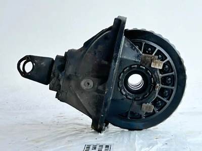 Dana DS404 Rear Differential for a 2010 Freightliner Columbia 120