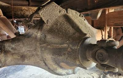 Dana G190S Rear Differential for a 1984 GMC C7000