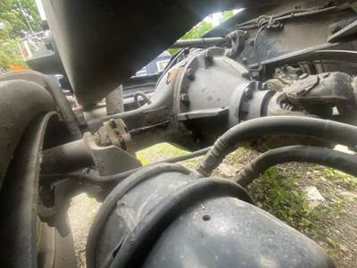 Dana RSP 40 Rear Differential for a 2015 Kenworth T680