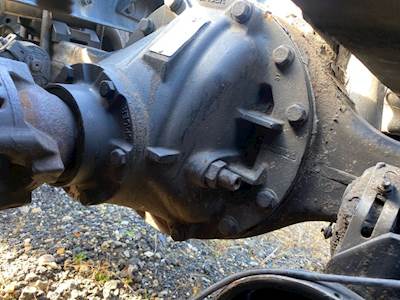Dana RSP41 Rear Differential for a 2013 Peterbilt 384