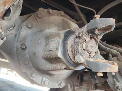 Detroit R21-4N Rear Differential for a 2016 Freightliner M2 106