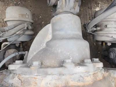 Detroit RT40-4N Rear Differential for a 2014 Freightliner Cascadia 125