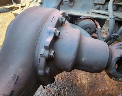 Detroit RT40-4N Rear Differential for a 2018 Freightliner Cascadia 126