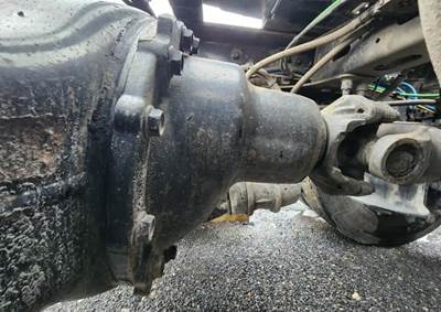 Detroit RT40-4N Rear Differential for a 2018 Western Star 5700