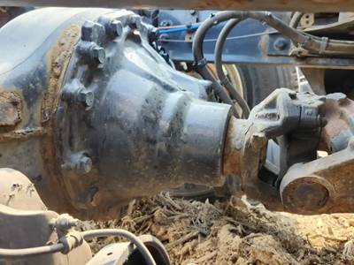 Detroit RT40-NFD Rear Differential for a 2020 Freightliner Cascadia 126