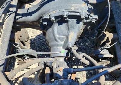 Detroit RT40-NFD Rear Differential for a 2019 Freightliner Cascadia 126 ...