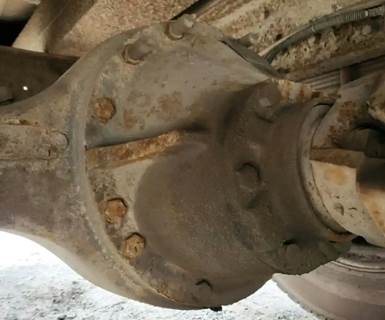 Eaton 19060S Rear Differential for a 2000 GMC C7500