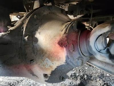 Eaton DS461P Rear Differential for a 1988 Kenworth T800