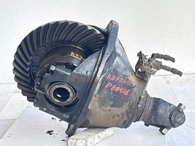 Eaton DS461P Rear Differential for a 1990 Western Star 4900