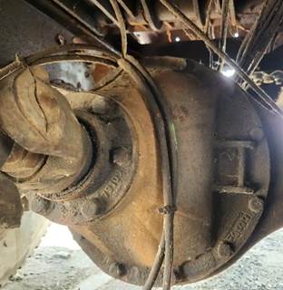 Eaton Rear Differential for a 1984 Ford L9000