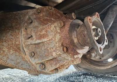 Isuzu G-73 Rear Differential for a 2004 GMC W4500