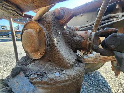 Mack CRD93 Rear Differential for a 2007 Mack CV713 Granite