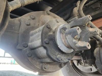 Meritor-Rockwell MS2114X Rear Differential for a 2015 Ford F-750