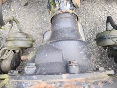 Meritor-Rockwell MT40-14X Rear Differential for a 2012 Freightliner Cascadia 125