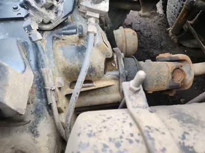 Meritor-Rockwell MT40-14X Rear Differential for a 1997 Ford LT9000