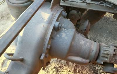 Meritor-Rockwell MT40-14X Rear Differential for a 2017 Volvo VNL