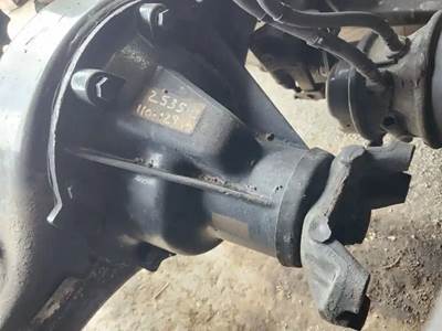 Meritor-Rockwell MT40-14X Rear Differential for a 2020 Freightliner Cascadia 126
