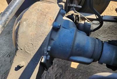 Meritor-Rockwell MT40-14X Rear Differential for a 2012 Freightliner Cascadia 125