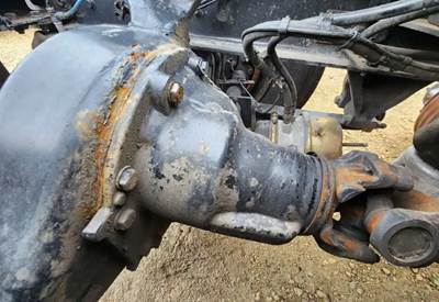 Meritor-Rockwell MT40-14X Rear Differential for a 2022 Freightliner Cascadia 126