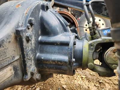 Meritor-Rockwell MT40-14X Rear Differential for a 2015 Freightliner Coronado 132 Glider