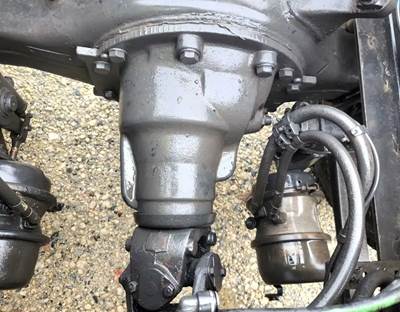Meritor-Rockwell MT40-14X Rear Differential for a 2014 Freightliner Cascadia 125