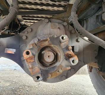 Meritor-Rockwell Rear Differential for a 2013 Hino 338