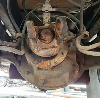 Meritor-Rockwell Rear Differential for a 1997 Spartan Advantage