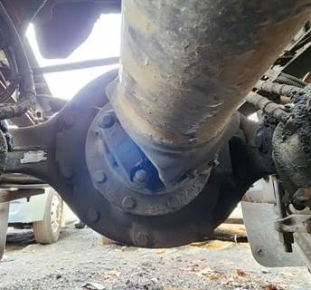 Meritor-Rockwell Rear Differential for a 2014 Freightliner Cascadia 113