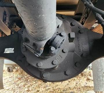 Meritor-Rockwell Rear Differential for a 2017 Freightliner M2 106