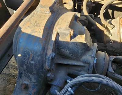 Meritor-Rockwell Rear Differential for a 2005 Freightliner Columbia 120