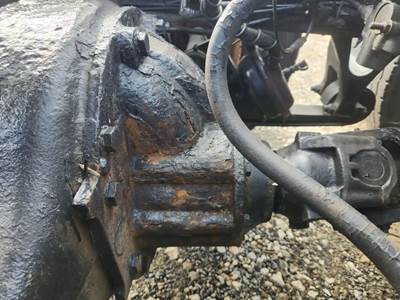 Meritor-Rockwell RD20-145 Rear Differential for a 2004 International 9400I